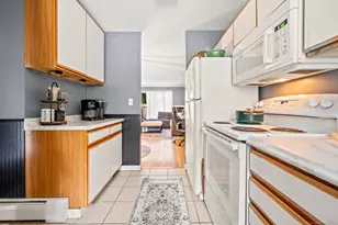 17 McKenna Dr, Middletown, CT 06457 - Photo 10