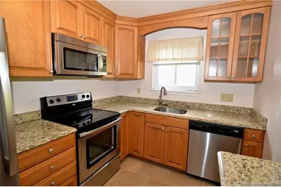 140 Hamden Avenue #APT C, Waterbury, CT 06704 - Photo 2