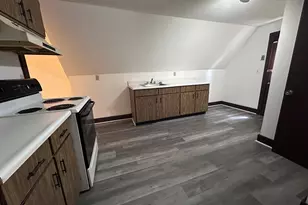 122 W Main St, Plainville, CT 06062 - Photo 4