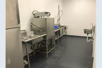 [Address not provided], Waterbury, CT 06705 - Photo 6