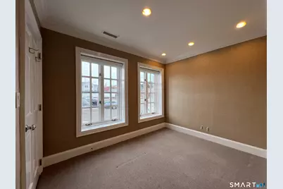 21 South Avenue, New Canaan, CT 06840 - Photo 14