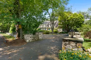 358 Hoyt St, Darien, CT 06820 - Photo 4