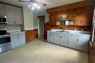68 Center St, Bristol, CT 06010 - Photo 2