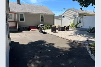 31 Forest Street, East Haven, CT 06512 - Photo 6