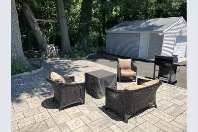 31 Forest Street, East Haven, CT 06512 - Photo 8