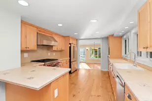 112 Hillspoint Rd, Westport, CT 06880 - Photo 12