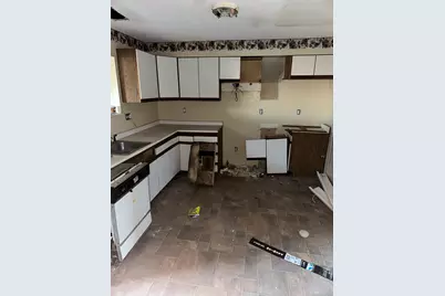 255 Pine Rock Avenue #APT 8, Hamden, CT 06514 - Photo 4