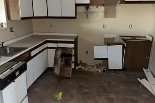 255 Pine Rock Ave, Hamden, CT 06514 - Photo 4