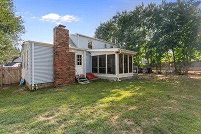 66 Loftus Circle, Bridgeport, CT 06606 - Photo 36