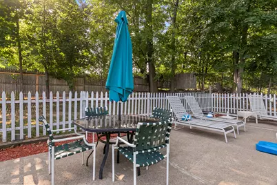 66 Loftus Circle, Bridgeport, CT 06606 - Photo 38