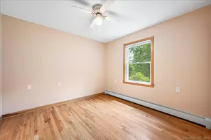 98 South Rd, Bozrah, CT 06334 - Photo 16