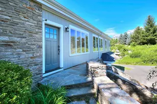 27 Rogues Ridge, Weston, CT 06883 - Photo 4