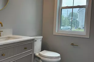 410 Alba Ave, Bridgeport, CT 06606 - Photo 14