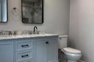 410 Alba Ave, Bridgeport, CT 06606 - Photo 30