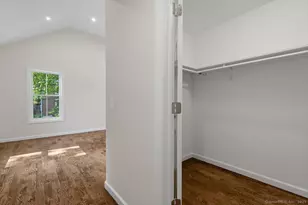 410 Alba Ave, Bridgeport, CT 06606 - Photo 26