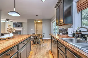 28 Edgewood Ave, Shelton, CT 06484 - Photo 18