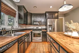 28 Edgewood Ave, Shelton, CT 06484 - Photo 16