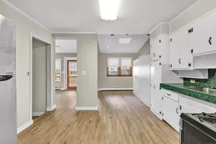 161 Bradley Ave, Hamden, CT 06514 - Photo 14