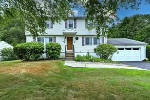44 Laura Rd, Hamden, CT 06514 - Photo 2