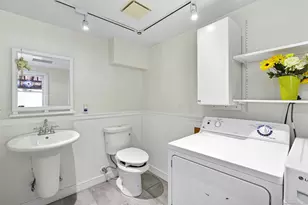 26 St Augustine St, West Hartford, CT 06110 - Photo 32