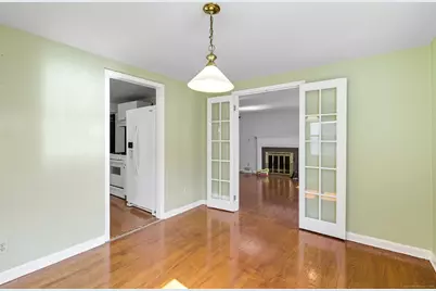 26 Saint Augustine Street, West Hartford, CT 06110 - Photo 20