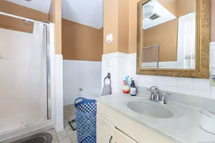 115 Grove St, Putnam, CT 06260 - Photo 8