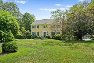 239 E Hunting Ridge Rd, Stamford, CT 06903 - Photo 16