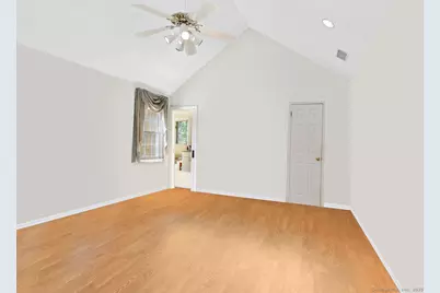 239 East Hunting Ridge Road, Stamford, CT 06903 - Photo 20