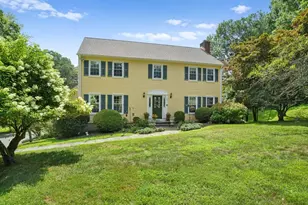 239 E Hunting Ridge Rd, Stamford, CT 06903 - Photo 2