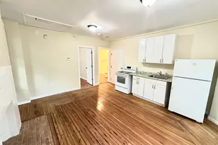 135 W Main St, Waterbury, CT 06702 - Photo 1