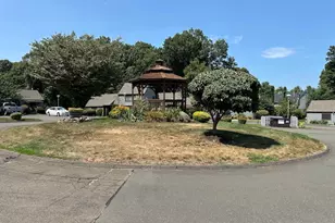 29 Shepard Hill Rd, Hamden, CT 06514 - Photo 28