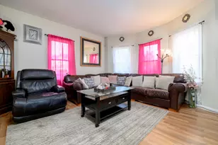 107 Lockwood Ave, Stamford, CT 06902 - Photo 2