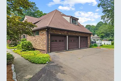 22 Hickory Hill Lane, Branford, CT 06405 - Photo 8