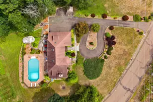 22 Hickory Hill Ln, Branford, CT 06405 - Photo 6