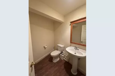 27 West Main Street, Clinton, CT 06413 - Photo 12