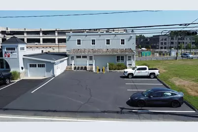 27 West Main Street, Clinton, CT 06413 - Photo 1