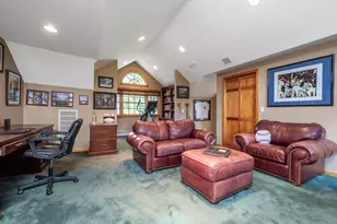 9 Singing Woods Rd, Norwalk, CT 06850 - Photo 20