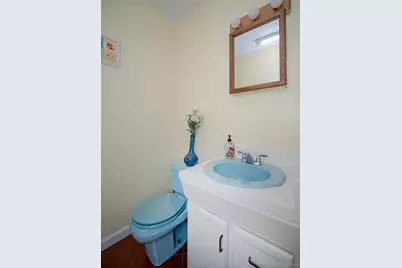 1681 Litchfield Turnpike, Woodbridge, CT 06525 - Photo 16