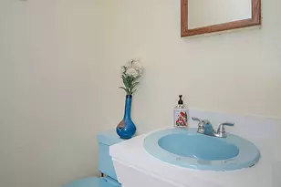 1681 Litchfield Turnpike, Woodbridge, CT 06525 - Photo 16