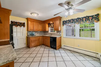 80 Dryden Drive, Meriden, CT 06450 - Photo 4