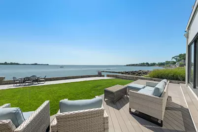 22 Ocean Drive North, Stamford, CT 06902 - Photo 4