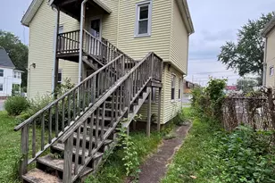 25 Clinton Ave, Middletown, CT 06457 - Photo 6