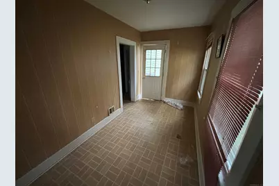 25 Clinton Avenue, Middletown, CT 06457 - Photo 14