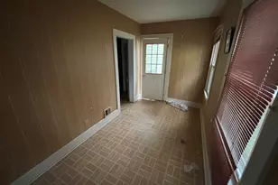 25 Clinton Ave, Middletown, CT 06457 - Photo 14