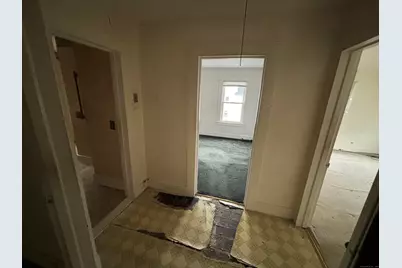 25 Clinton Avenue, Middletown, CT 06457 - Photo 20