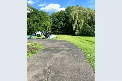 660 East Street South, Suffield, CT 06078 - Photo 6