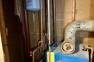 660 East Street S, Suffield, CT 06078 - Photo 38