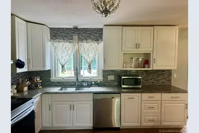 660 East Street South, Suffield, CT 06078 - Photo 12