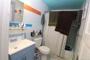 25 Clinton St, New Britain, CT 06053 - Photo 24