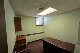 25 Clinton St, New Britain, CT 06053 - Photo 18